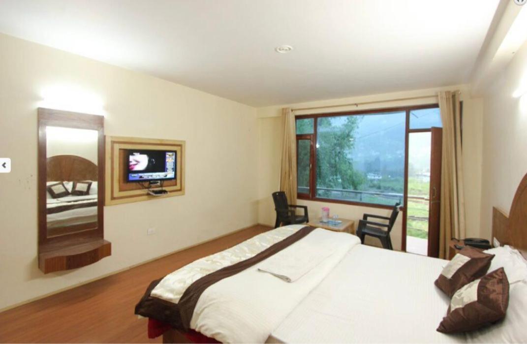 Hotel Devlok Inn Manali (Himachal Pradesh) Bagian luar foto